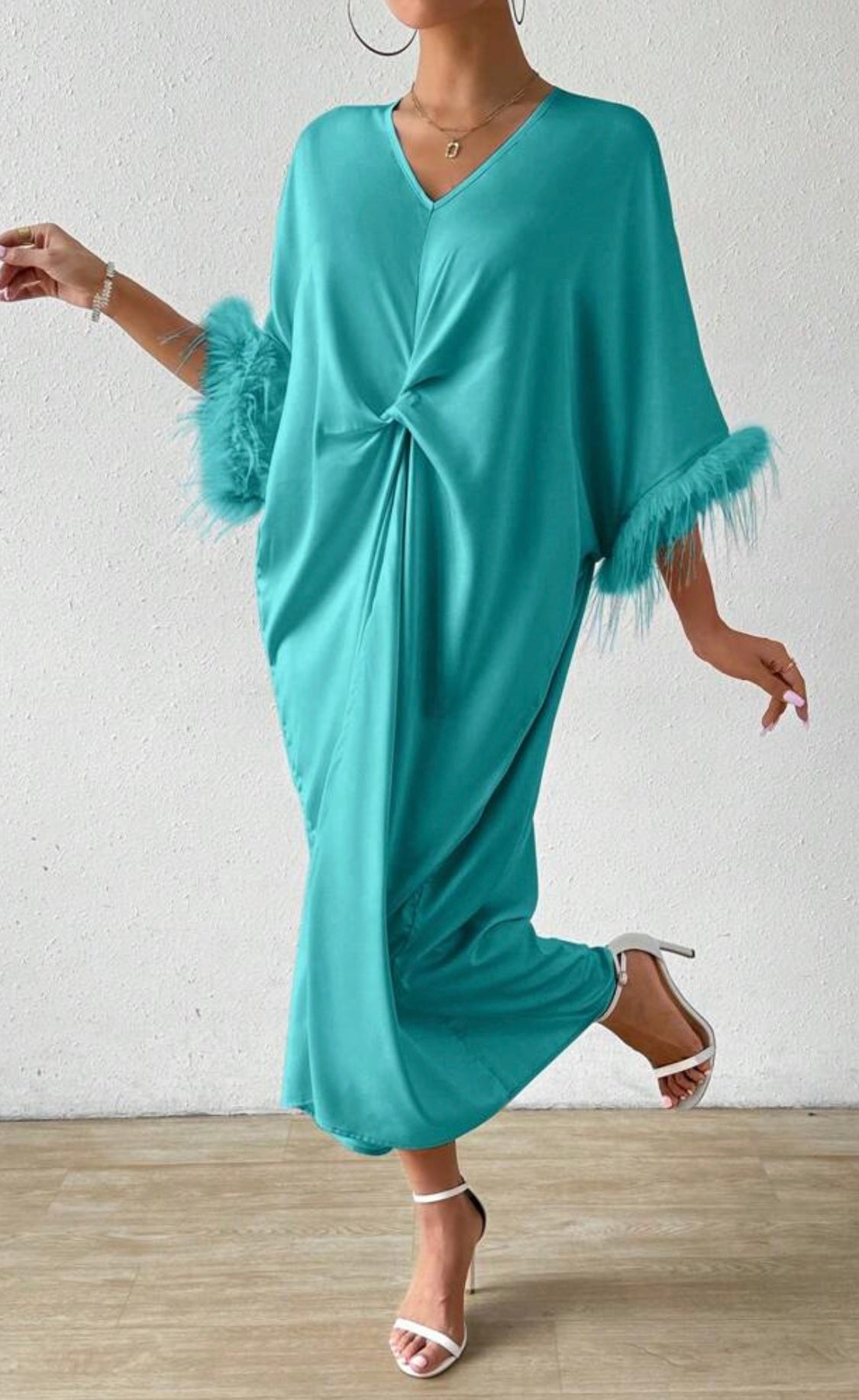 Stylischer Asymmetrischer Ausschnitt Damen Maxi Abendkleid mit gürtel - RAIZA Collection