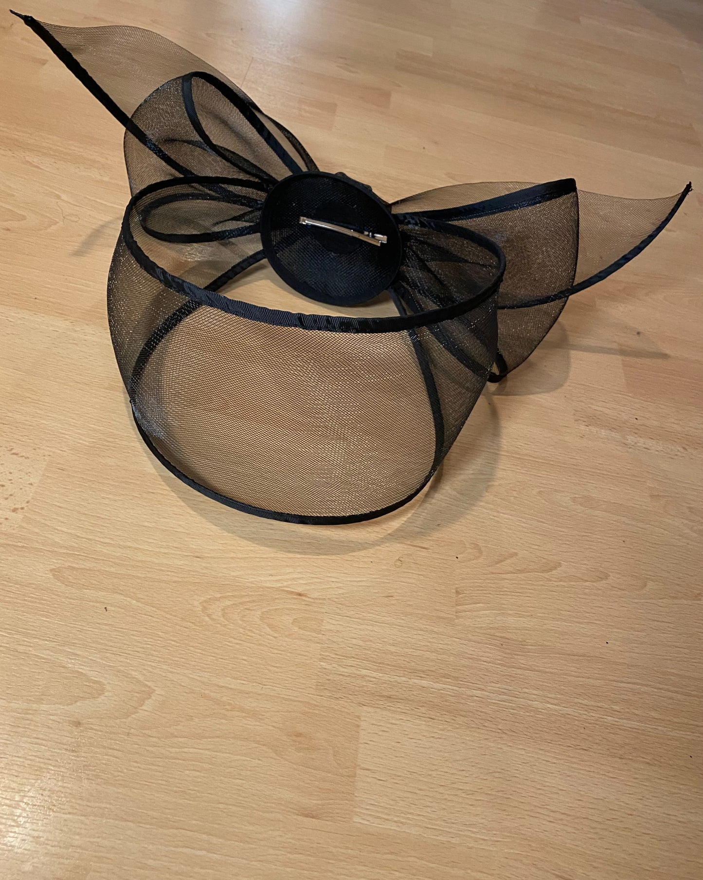 Damen Fascinator Damen elegante Hut mit Blume - RAIZA Collection