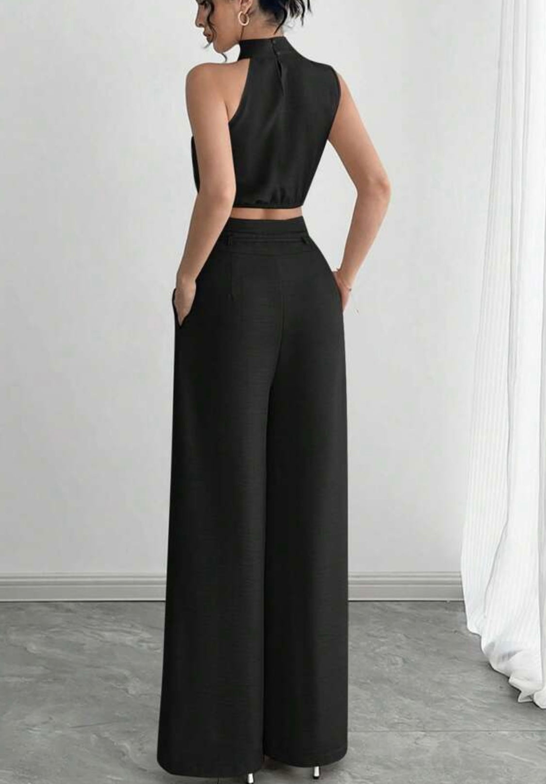 Stylisches Set Hose und Asymmetrischer Ausschnitt top - RAIZA Collection