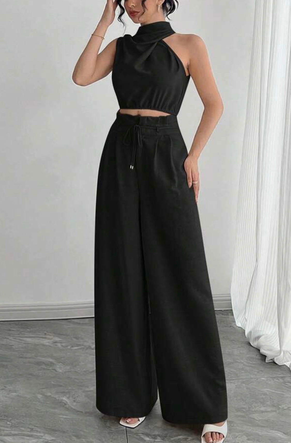 Stylisches Set Hose und Asymmetrischer Ausschnitt top - RAIZA Collection