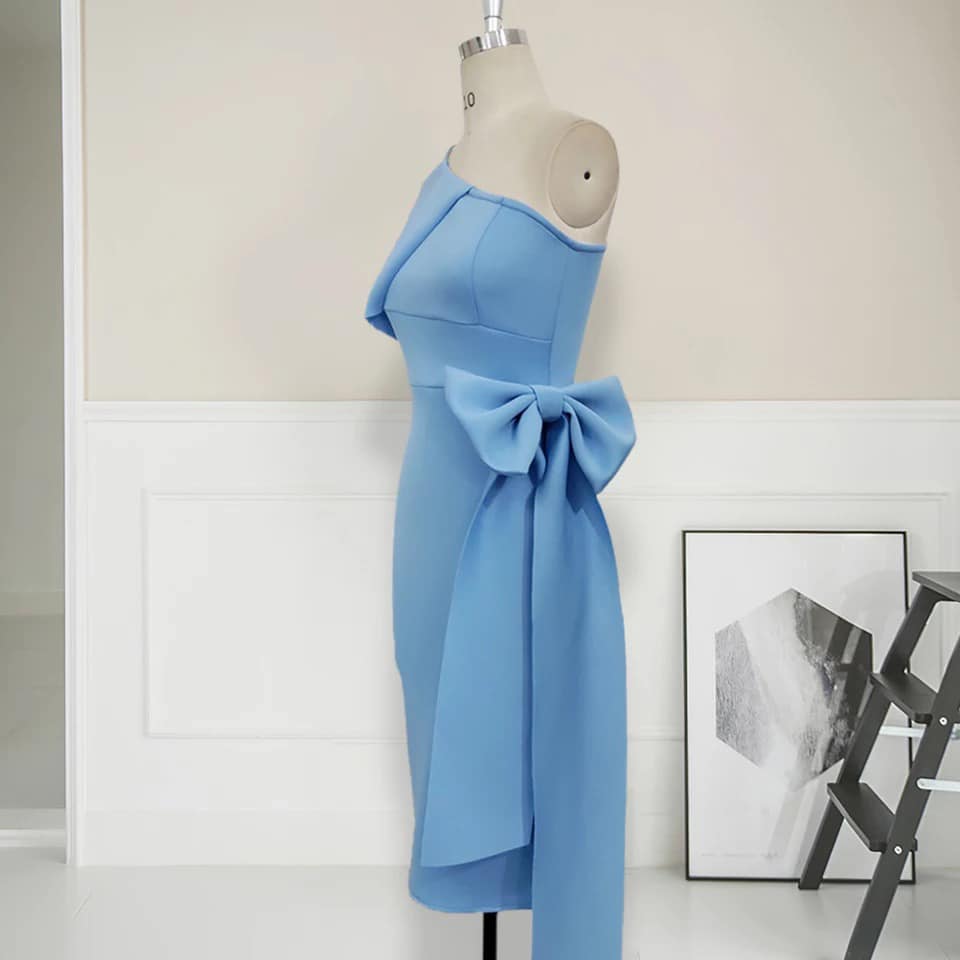 RAIZA Kleid mit einer Schulter frei - RAIZA Collection
