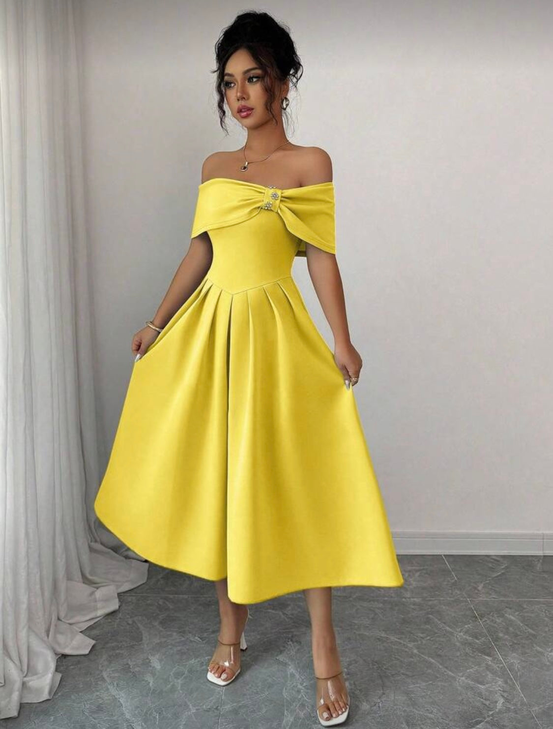 Cocktailkleid Festliche Elegante Schickes Figurbetontes und Asymmetrische Damen Kleid