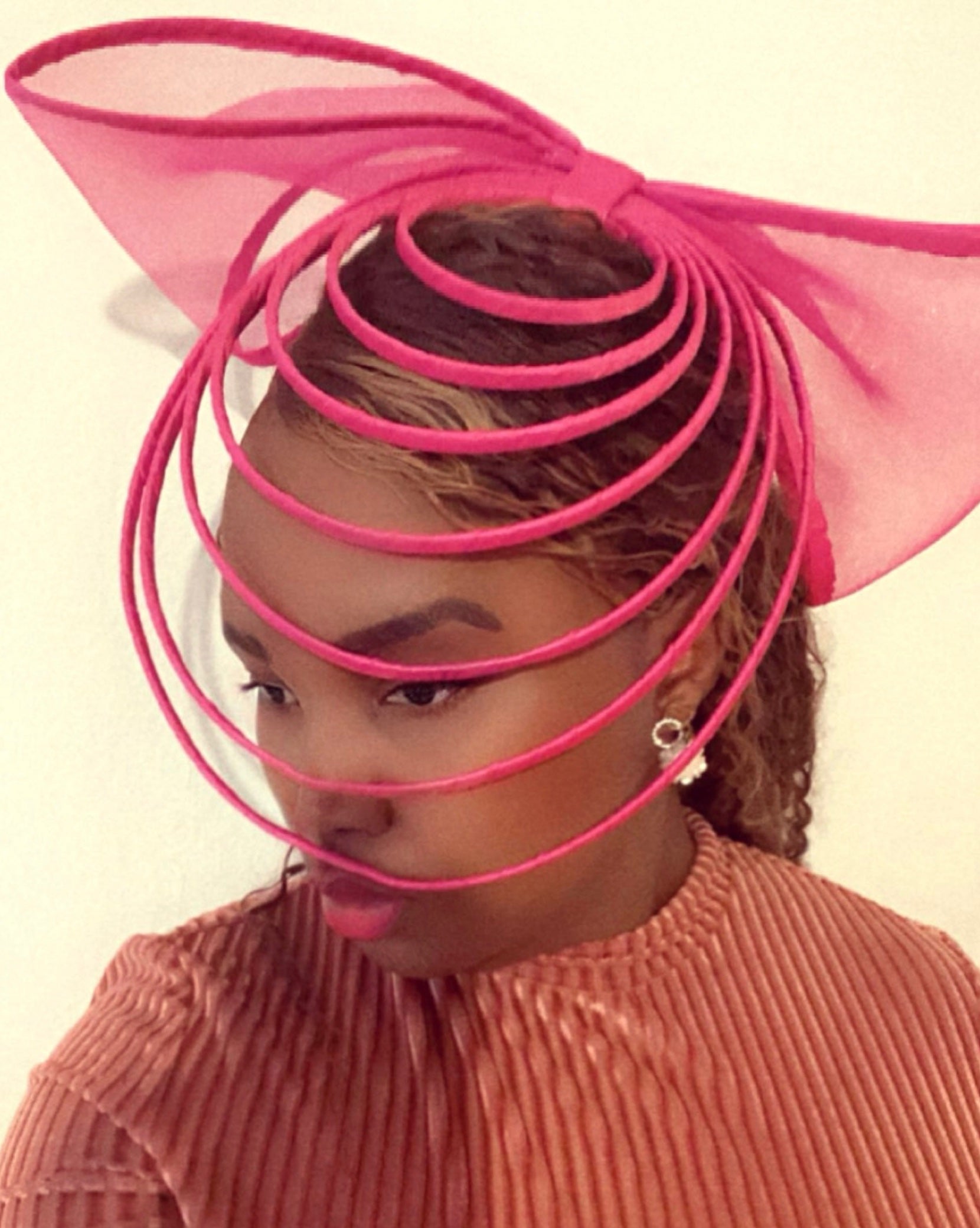 Damen Fascinator-Hut mit Blume - RAIZA Collection