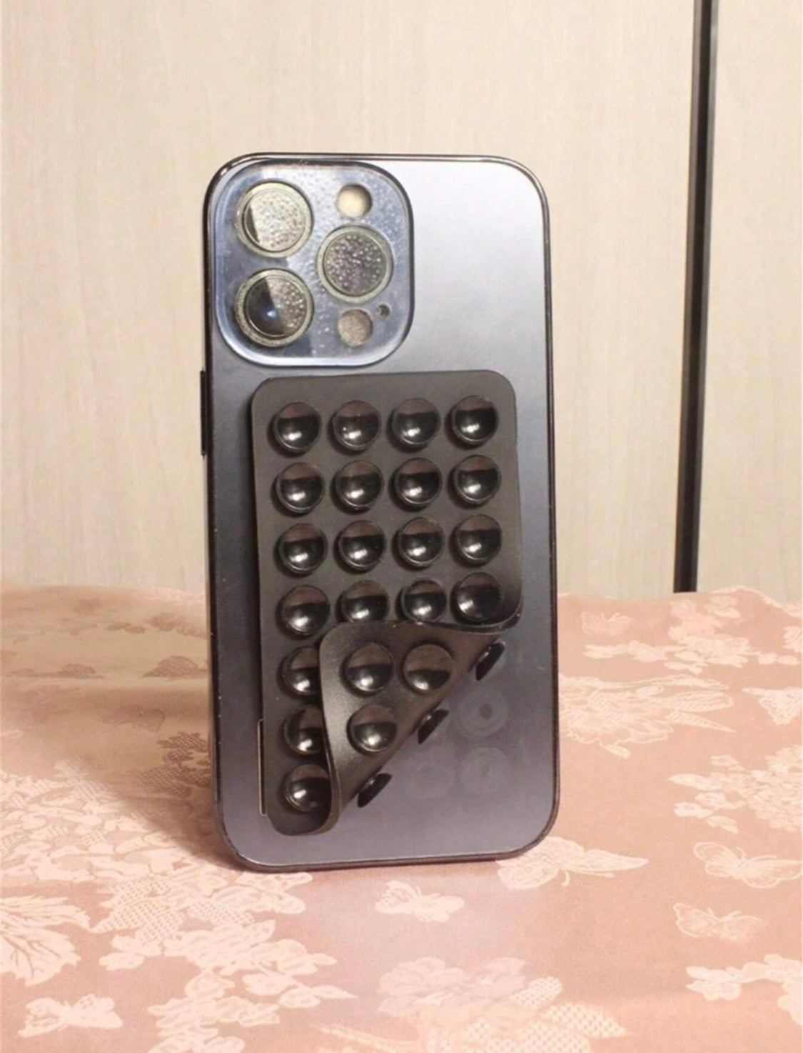 Multifunktionaler Saugnapf aus Silikon für Handy-Befestigung, Saugnapf-Rückseite, selbstklebendes Silikon-Gummi-Sauger-Pad für feste Unterlage - RAIZA Collection