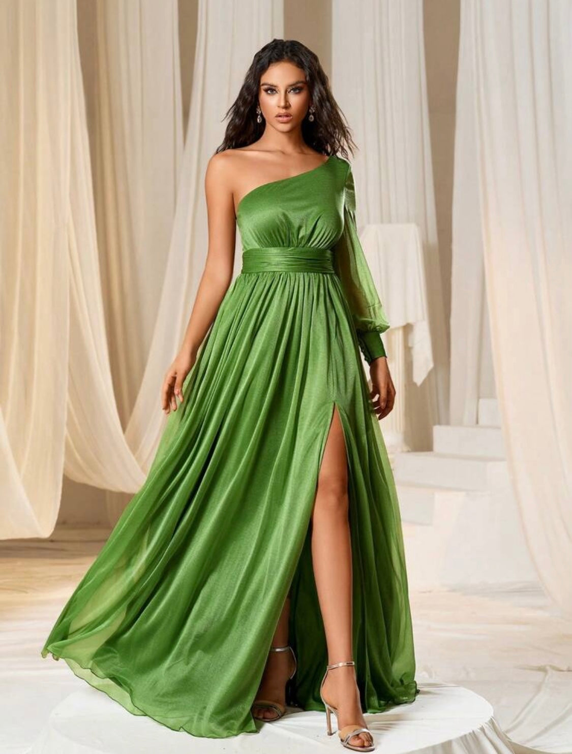 Stylischer und Figurbetontes Asymmetrischer Ausschnitt Langärmelig Damen Maxi Kleid mit einer Schulter frei - RAIZA Collection