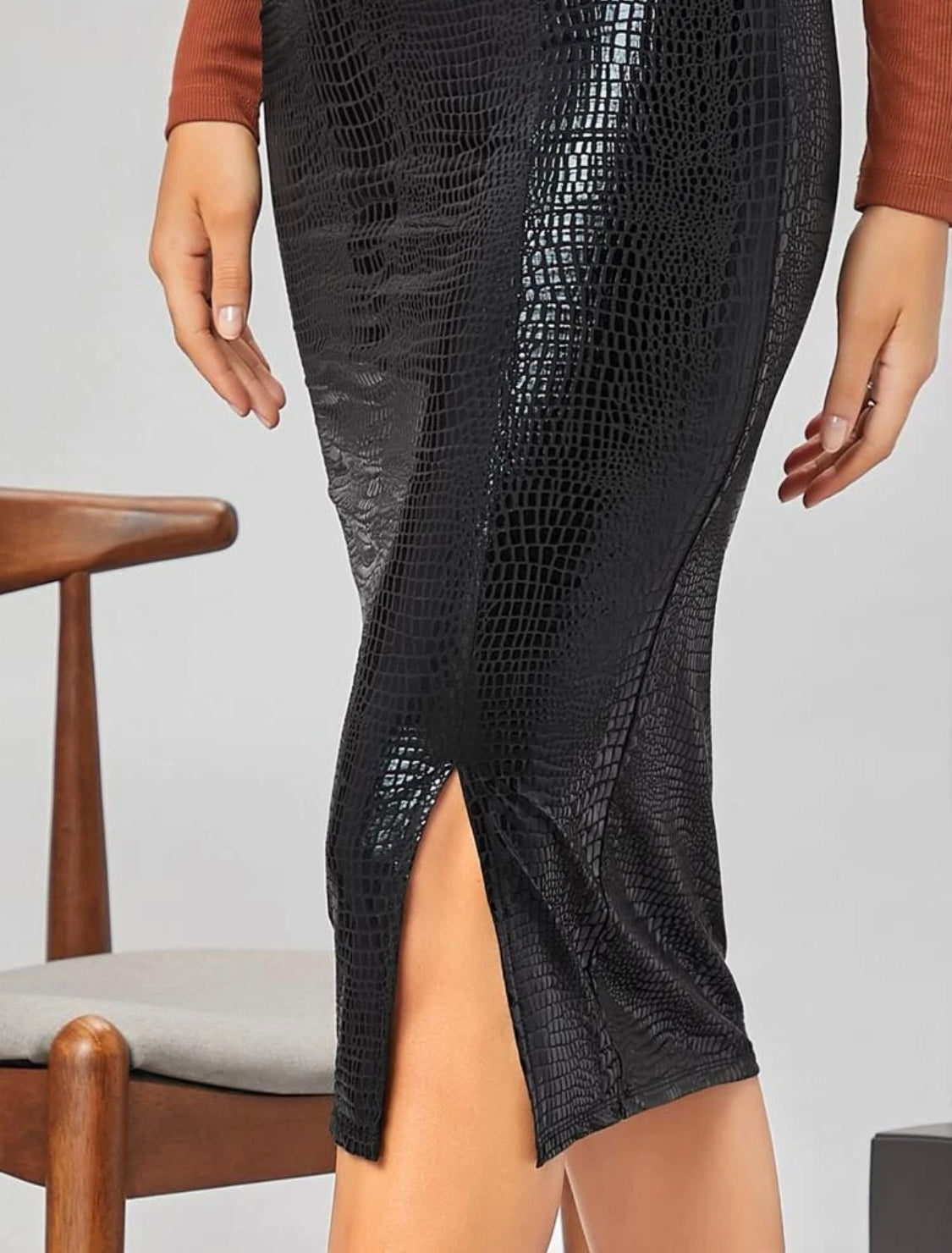 Midi Hohe Taille Bleistiftrock und Krokodilmuster - RAIZA Collection