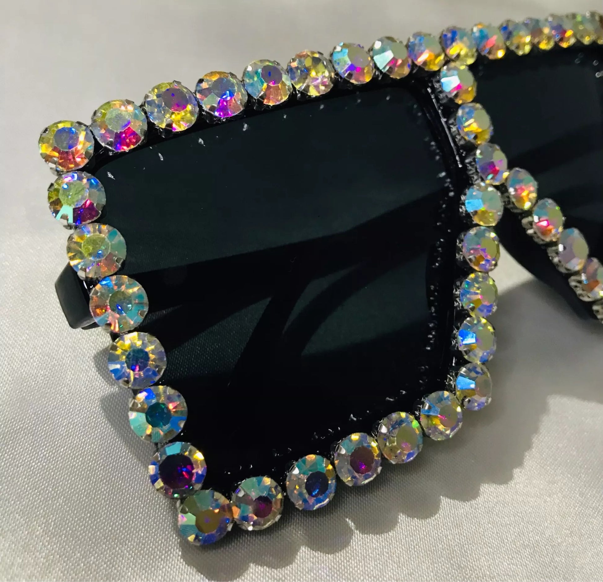 Raiza übergroßen kristall Sonnenbrille - RAIZA Collection