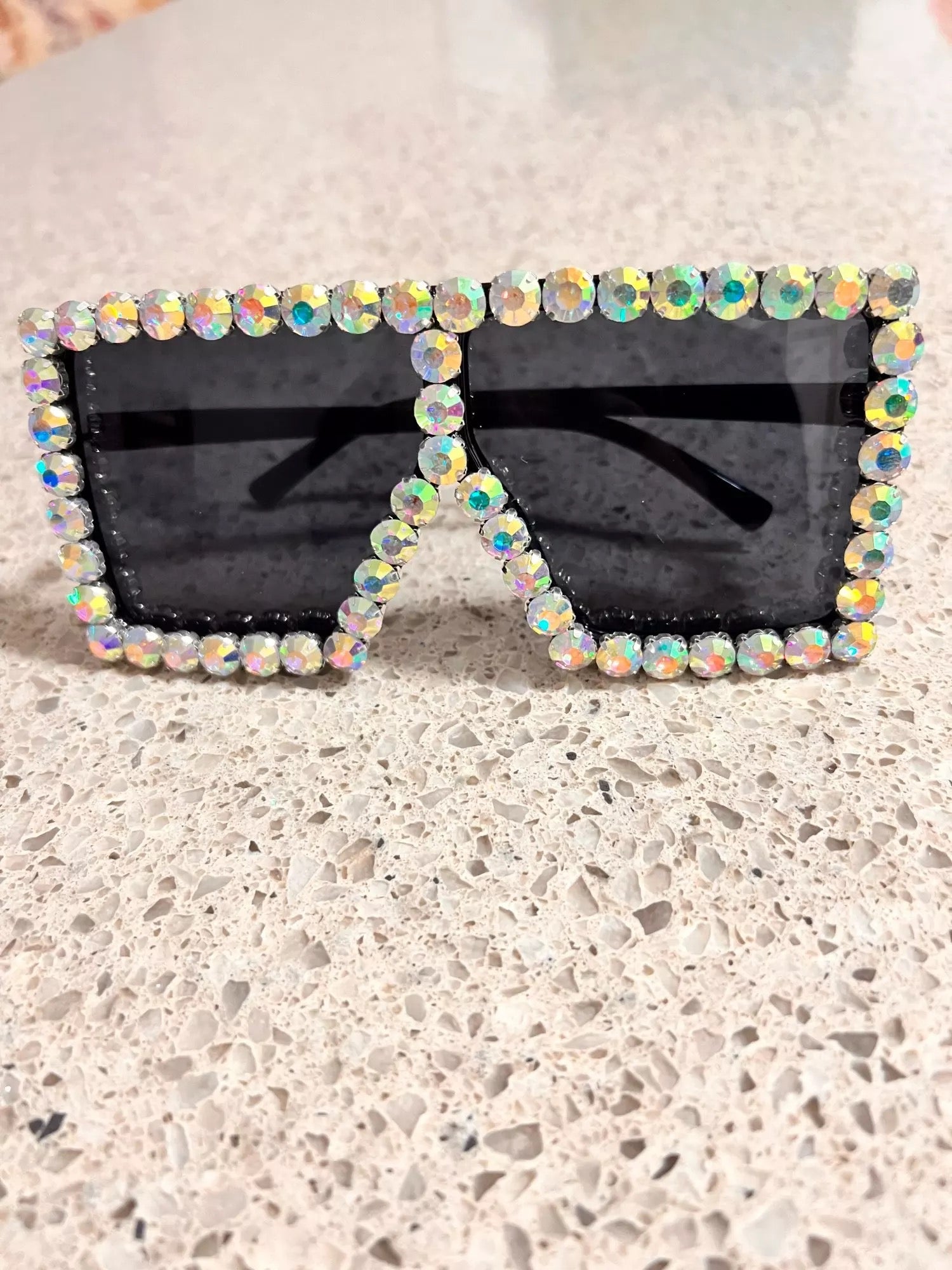 Raiza übergroßen kristall Sonnenbrille - RAIZA Collection